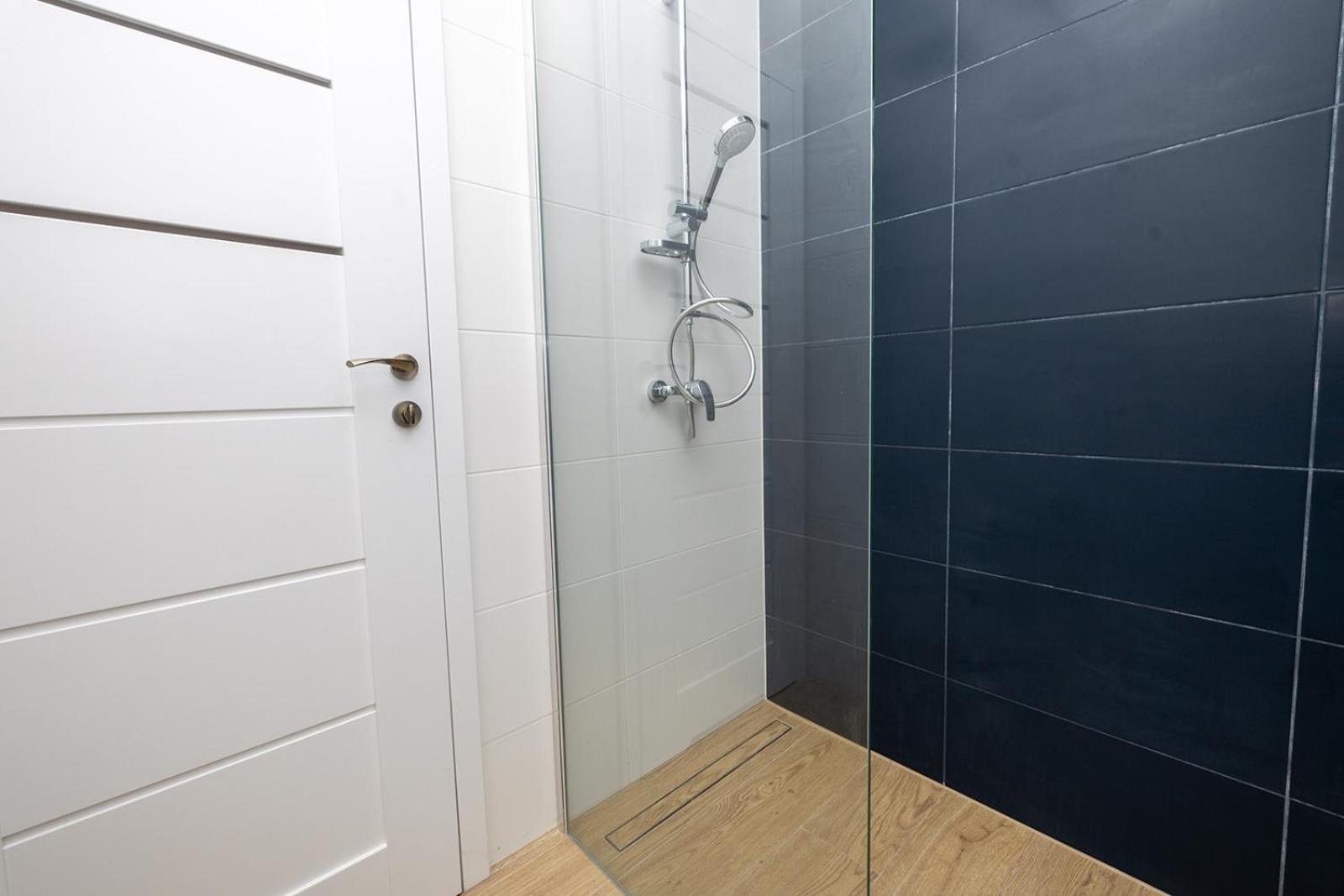 In The Heart Of Historical District With Free Parking Apartment Krakow Luaran gambar