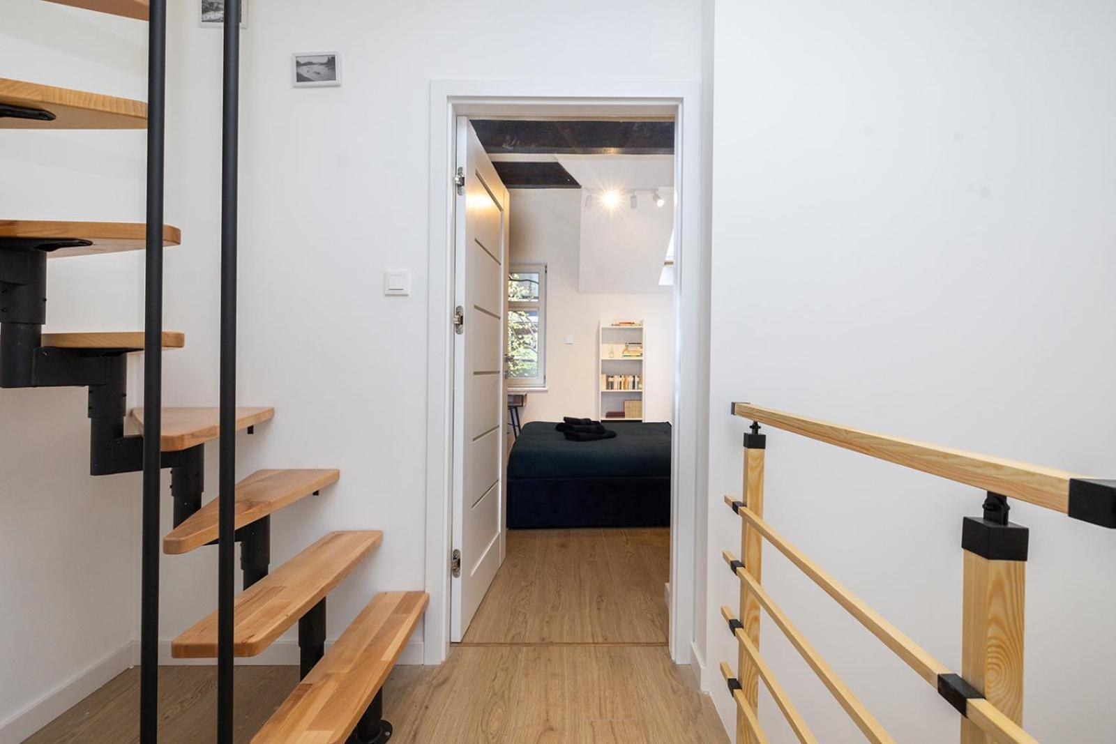 In The Heart Of Historical District With Free Parking Apartment Krakow Luaran gambar